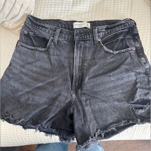 Abercrombie high rise dad short